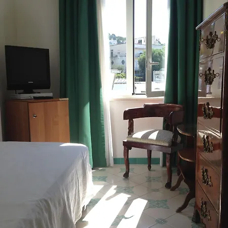 Hotel Pazziella Garden&suites Capri