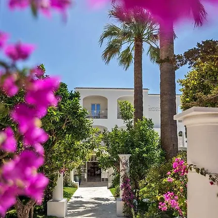 Szálloda Pazziella Garden & 5*