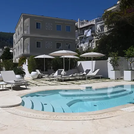 Hotell Pazziella Garden & Capri