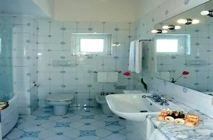 Pazziella, A Luxury Collection Hotel, Hotel